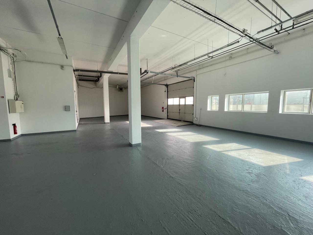 Local d'activité Saint-Denis 727m² Location local d'activité Saint-Denis Seine-Saint-Denis OLACT2530073 2